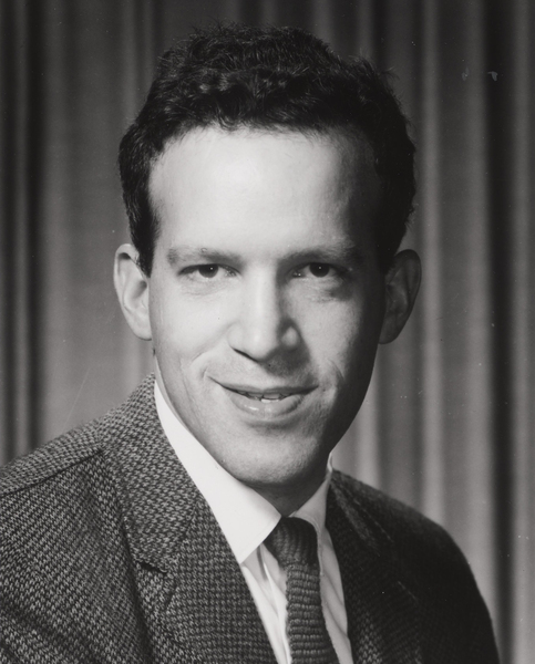 Black and white headshot of a young Daniel Kleppner