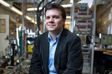 Pablo Jarillo-Herrero in his lab